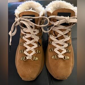 Sorel Women's Tan Winter Boots